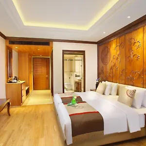 5* Hotel Seven Seas