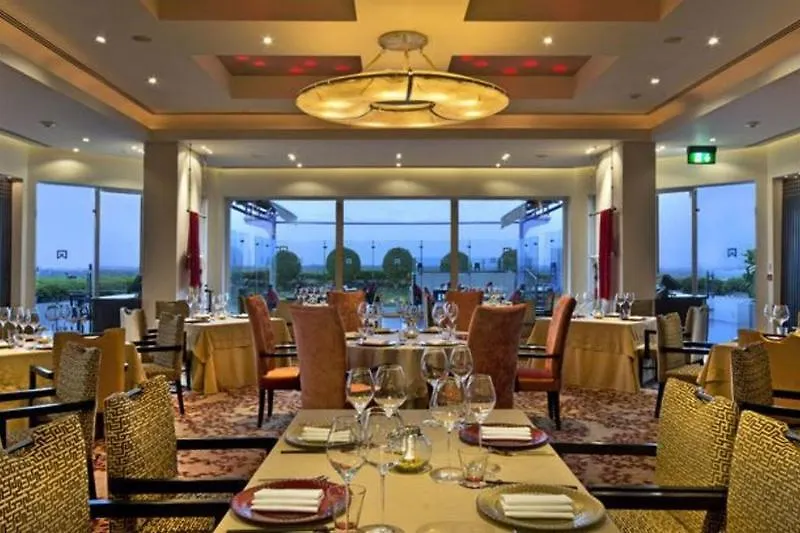 Hotel Itc Maurya, A Luxury Collection Hotel, New Delhi
