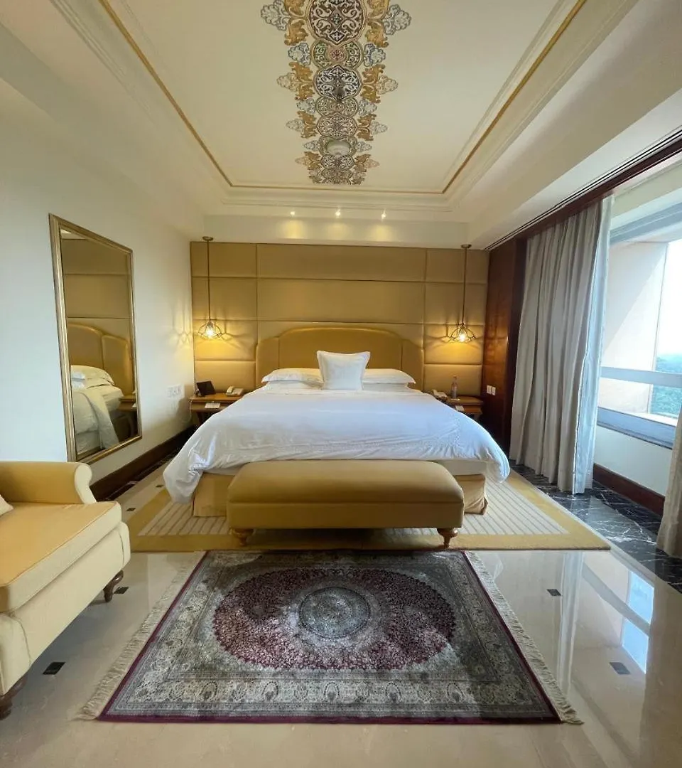 Hotel Itc Maurya, A Luxury Collection Hotel, New Delhi